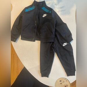 Nike Kids Matching Set in Black and Blue